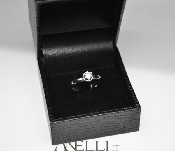 Anello Solitario 0,18 carati F-VVS1 GIA