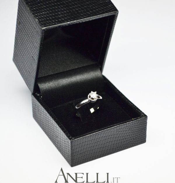 Anello Solitario 0,18 carati F-VVS1 GIA