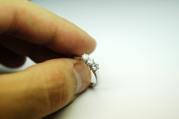Anello Trilogy 0,36 carati (Colore F - Purezza massima)