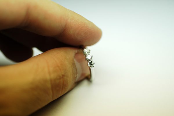 Anello Trilogy 0,36 carati (Colore F - Purezza massima)