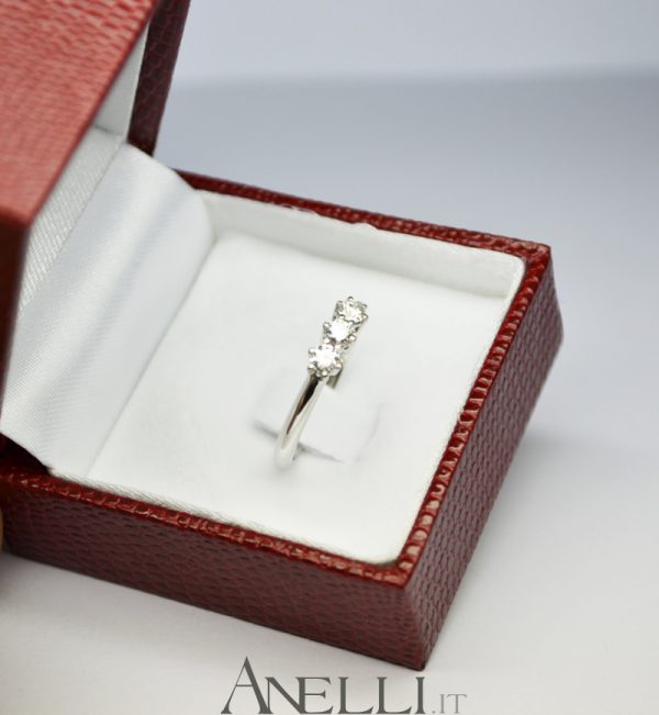 Anello Trilogy 0.36 ct E-IF