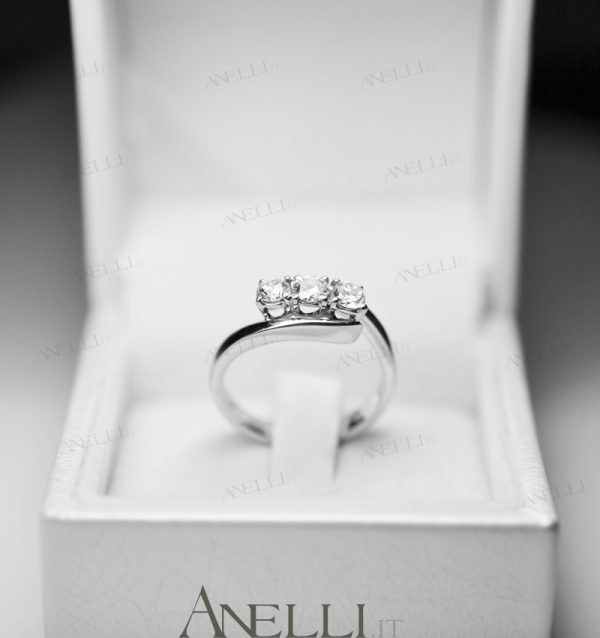 Anello Trilogy 0,60 carati E-VVS1