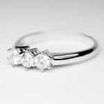 Anello Trilogy 0,75 ct colore E purezza VVS1 GIA