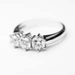 Anello Trilogy 1,35 carati (Colore F - Purezza VVS1)