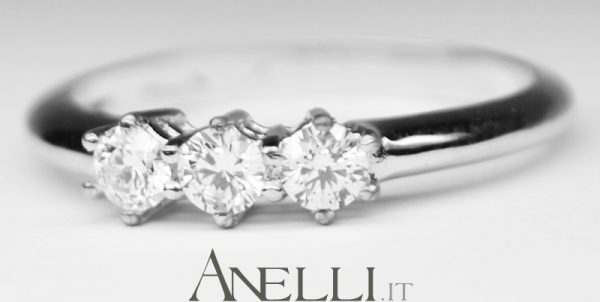 Anello Trilogy Diamanti 0,36 carati D-VVS1