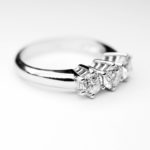 Anello Trilogy con Diamanti 0,78 carati (G-VS1)