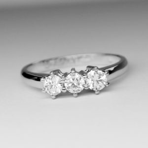 Trilogy con Diamanti 0,60 carati F-IF