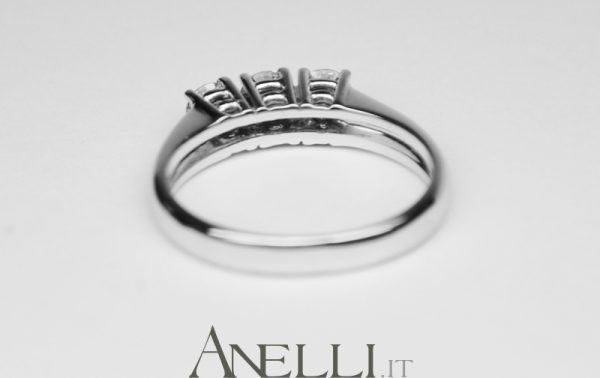 Trilogy con Diamanti F-IF (0,51 ct)