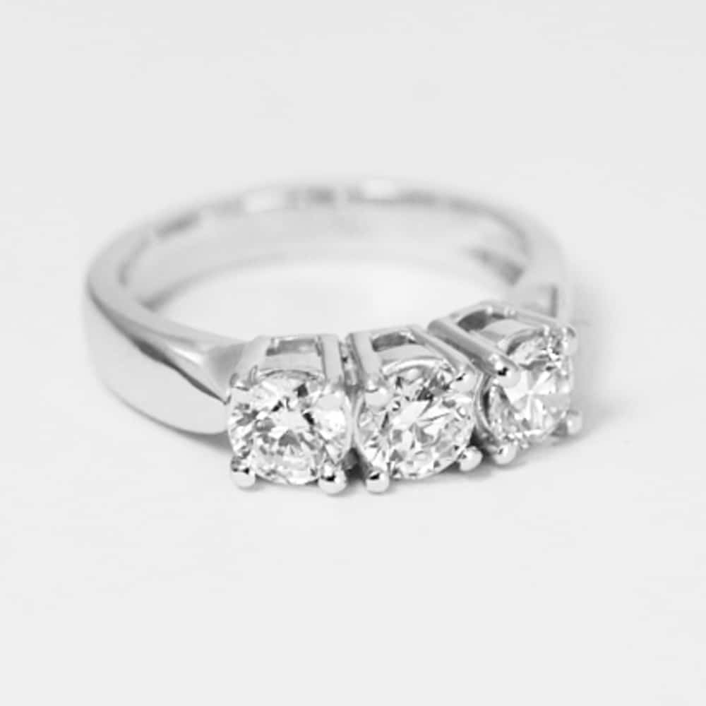 Trilogy di 1,20 carati con Diamanti colore D GIA