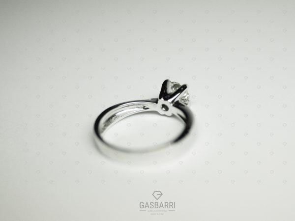 Anello 0.48 carati colore D purezza IF