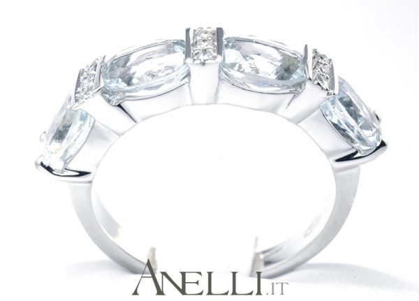 Anello acquamarina 2,40 carati