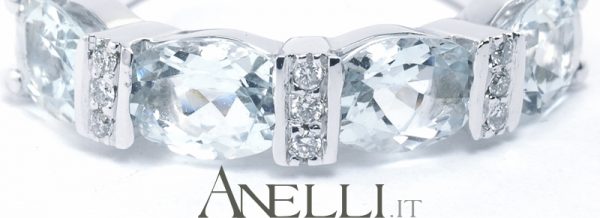 Anello acquamarina 2,40 carati