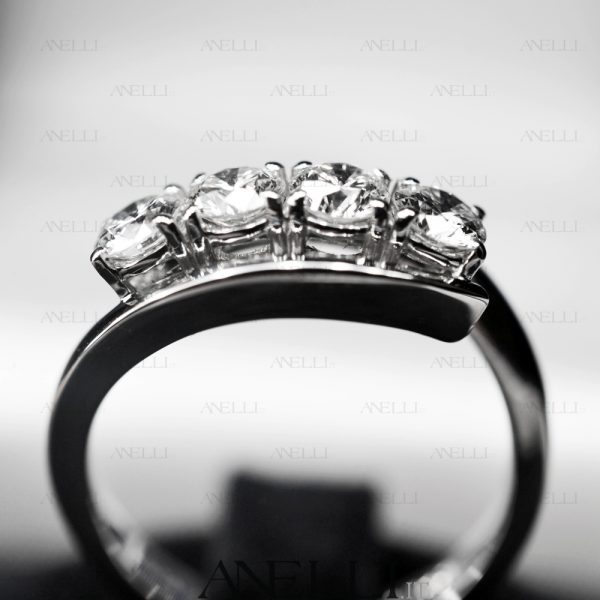 Anello con 4 Diamanti 1 Carato D-VVS1