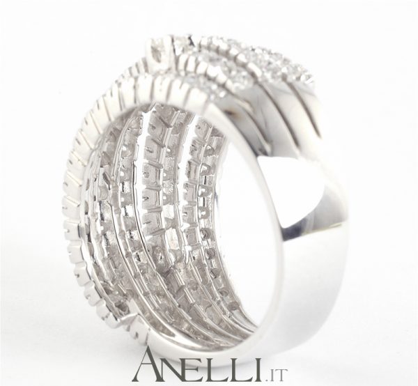Anello con diamanti 2 ct.