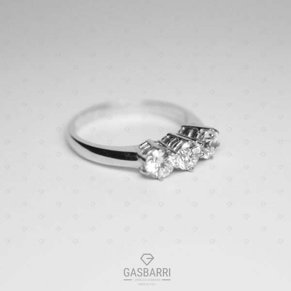 Anello con Diamanti Trilogy 0,50