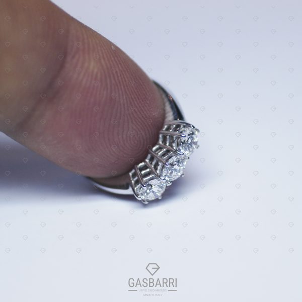 Anello con Diamanti Trilogy 0,50
