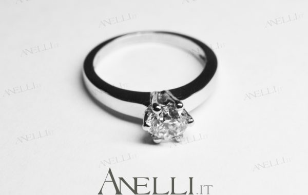 Anello di 1 carato colore G purezza VS2 GIA America