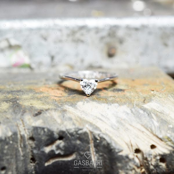Anello Diamante Cuore 0.50 F-VVS1