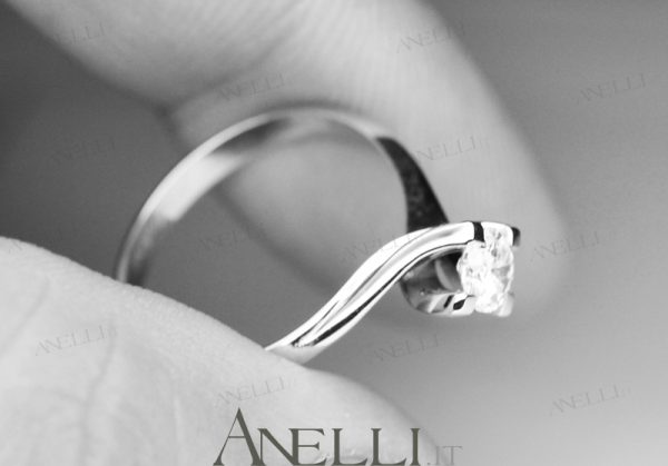Anello Fidanzamento 0.45 carati colore D purezza VS1