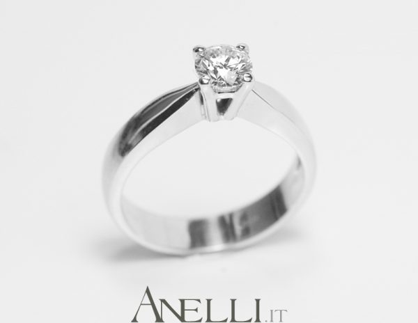 Anello in Platino con Diamante 0.40 carati D-IF GIA