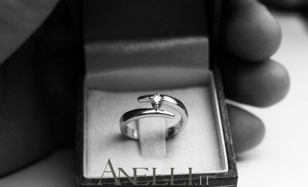 Anello Solitario 0,35 carati F-IF GIA