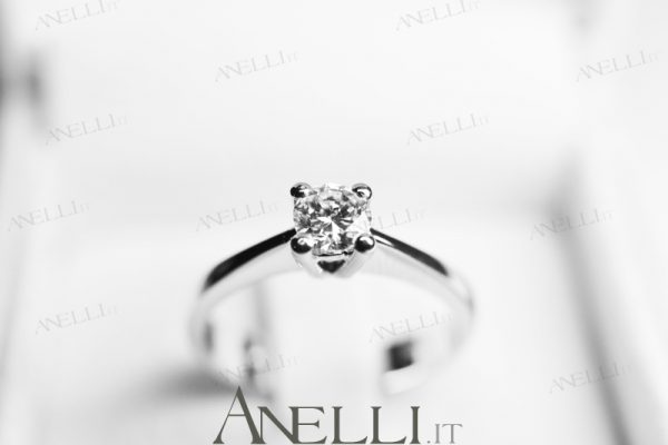 Anello Solitario 0.35 ct D-VS1 GIA