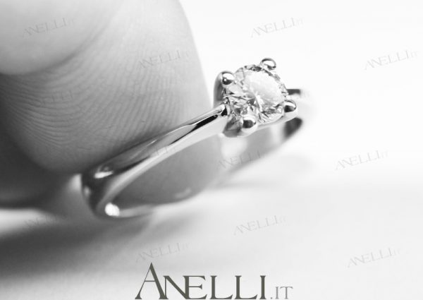 Anello Solitario 0.35 ct D-VS1 GIA