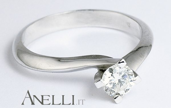 Anello Solitario Valentino 0,45 carati (F - Purissimo)
