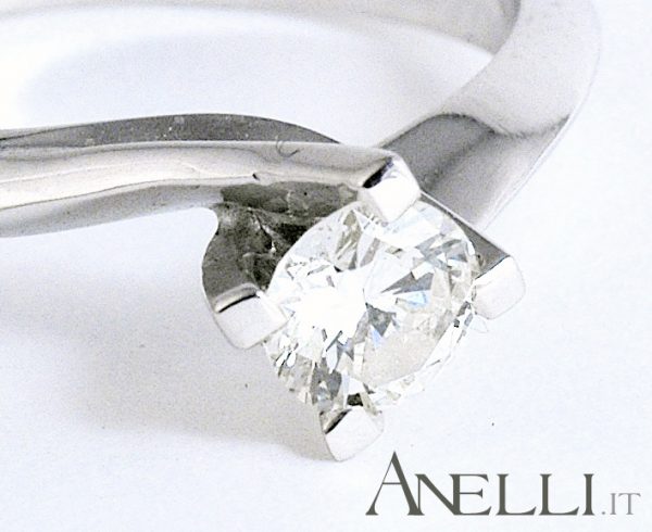 Anello Solitario Valentino 0,45 carati (F - Purissimo)