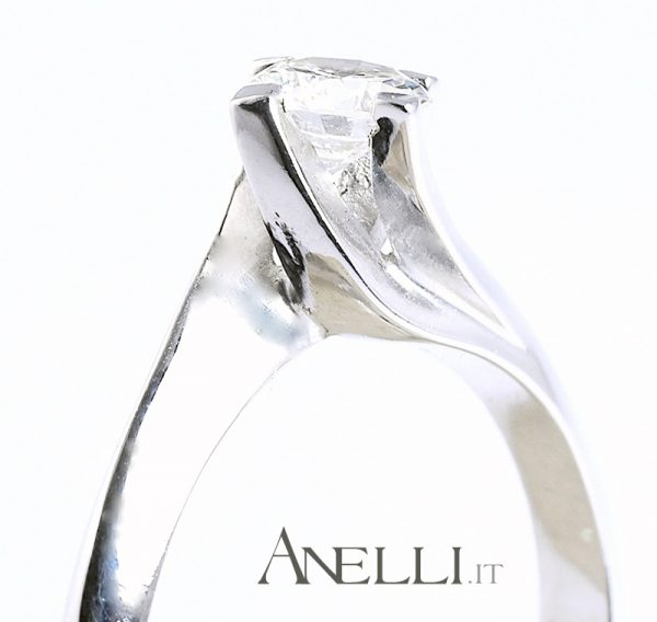 Anello Solitario Valentino 0,45 carati (F - Purissimo)