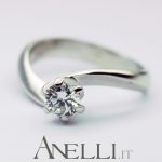 Anello Solitario con Diamante di mezzo carato GIA