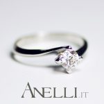 Anello Solitario di Mezzo Carato certificato GIA