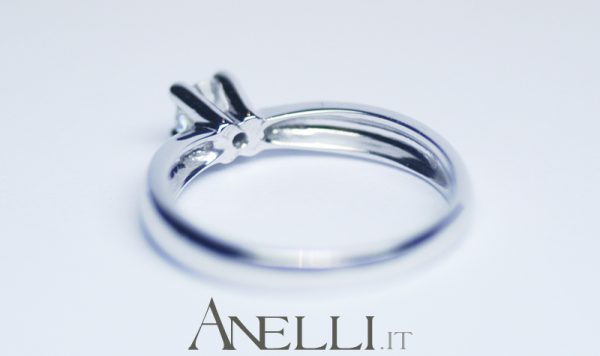 Anello Solitario diamante 0,35 carati (G-VS1) GIA