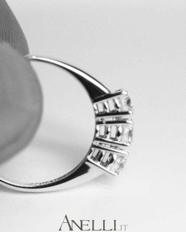 Anello Trilogy 0,54 carati G-VS1