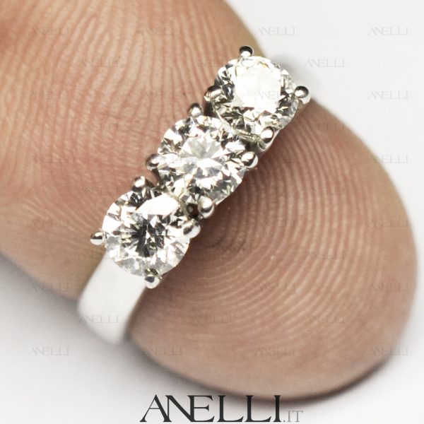 Anello Trilogy 0.90 Ct colore D purezza VVS1 GIA