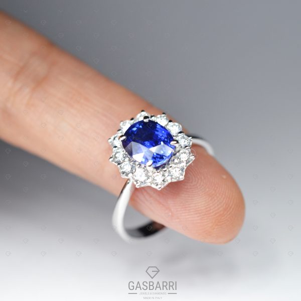 Anello Zaffiro Blu e Diamanti