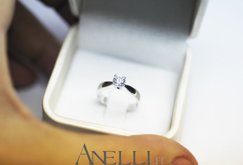 Diamante 0.5 carati outlet