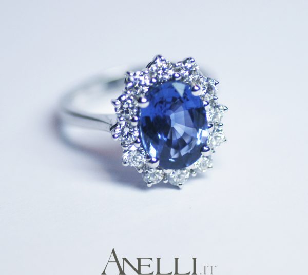 Anello con Zaffiro Naturale di 5 carati