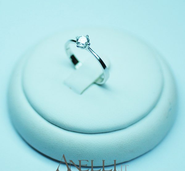 Solitario Classico 0,45 carati (F-VVS1)