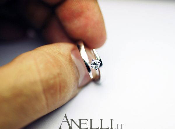Solitario con Diamante 0,25 Carati G-VS1 GIA