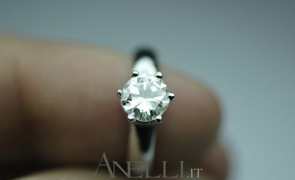 Solitario da un Carato (F-VVS1) GIA America