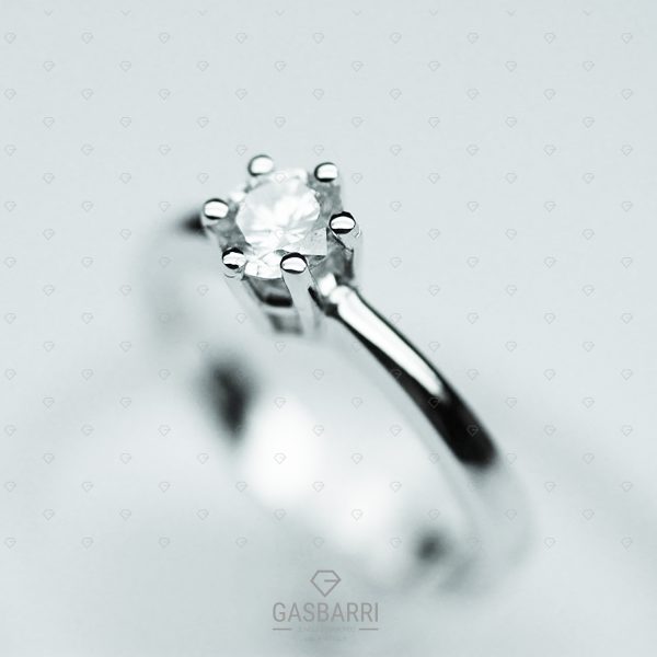 Solitario Mezzo Carato D-VS1 con GIA America