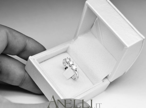 Trilogy con Diamanti 0.75 carati colore D purezza VVS1 GIA