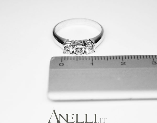 Trilogy Diamanti 0.54 carati Colore D purezza IF