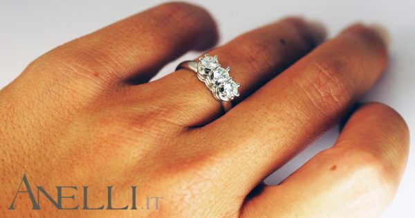Anello trilogy 1,20 carati GIA