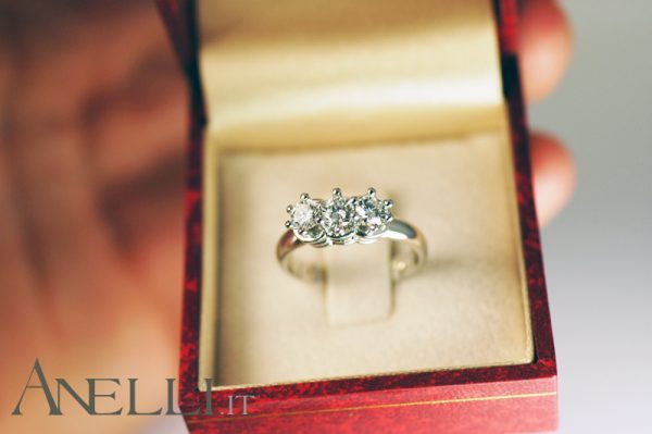 Anello trilogy 1,20 carati GIA