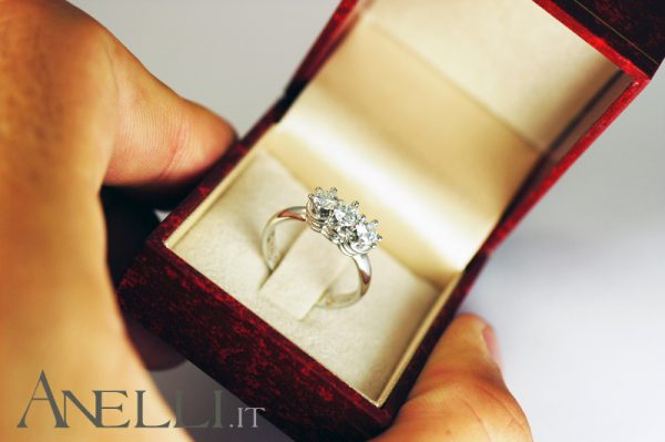 Anello trilogy 1,20 carati GIA