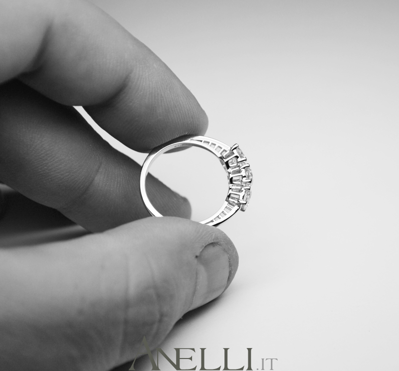 Trilogy 1 Carato Diamanti colore D purezza VS1 GIA