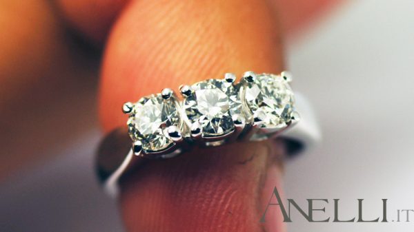 Trilogy di 1,20 carati con Diamanti colore D GIA