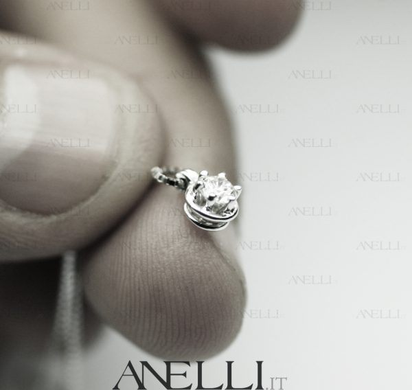 Diamante punto luce GIA